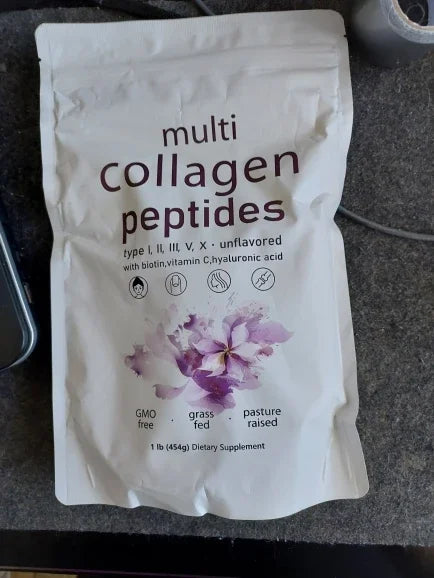 Bolsa de colágeno sobre la mesa de la cocina